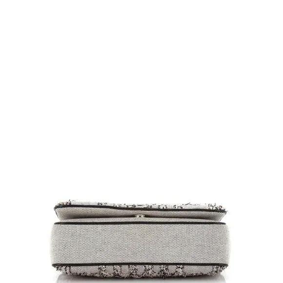 Burberry Lola Top Handle Bag Needle #76760B11B - Picture 4 of 9